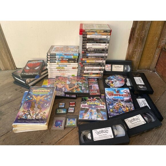 Huge Video Game & Collectibles Lot - Pokémon, Nintendo, Wii, PS2, Spiderman, etc - Picture 5 of 12